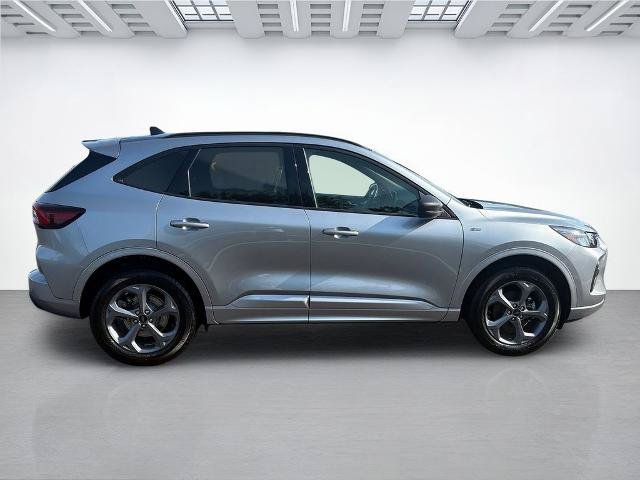 Certified 2024 Ford Escape ST-Line w/ Tech Pack #1 AWD/4WD image 2