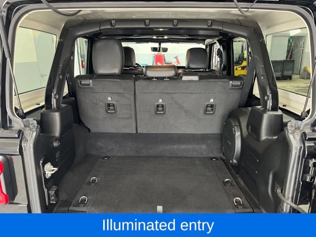Used 2022 Jeep Wrangler Unlimited Rubicon 4xe AWD/4WD image 29