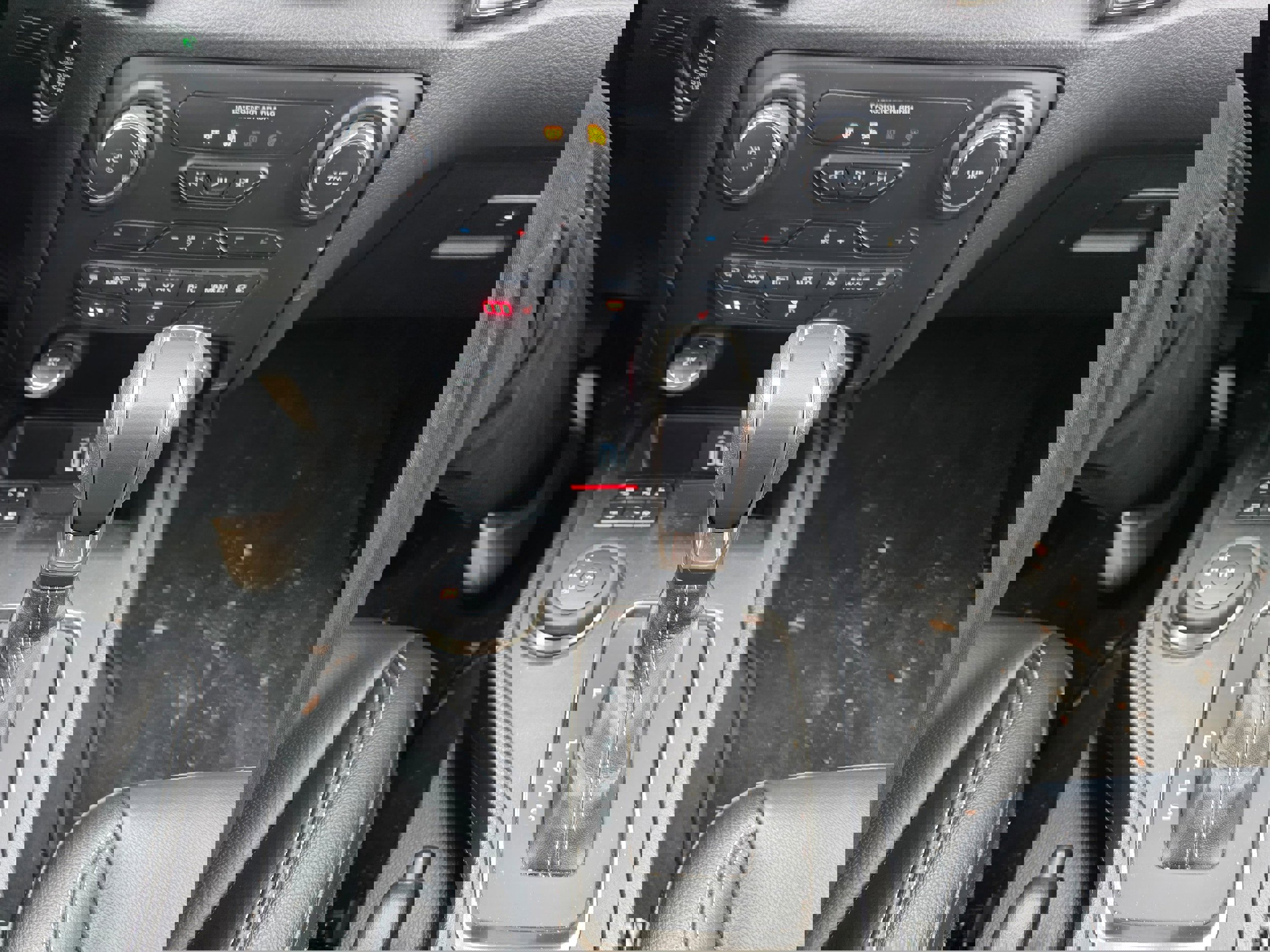 Certified 2021 Ford Ranger Lariat w/ Equipment Group 501A High image 12