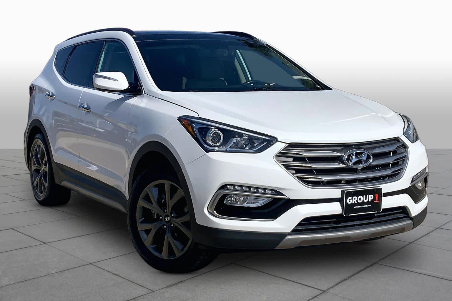 Used 2017 Hyundai Santa Fe Sport FWD image 3