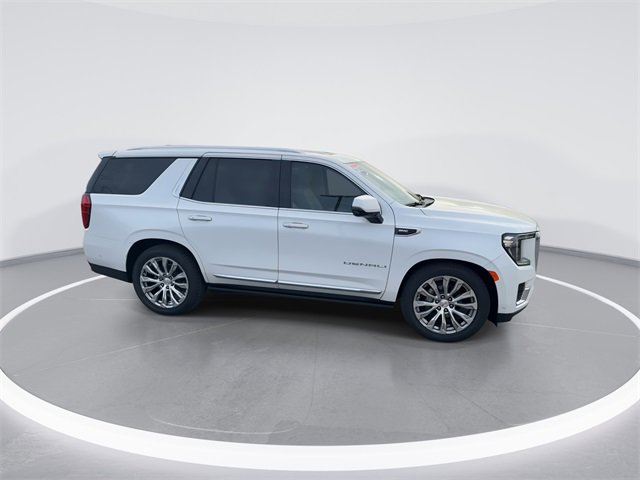 Used 2023 GMC Yukon Denali w/ Denali Reserve Package image 8