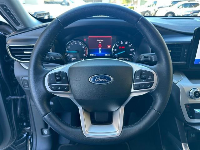 Certified 2022 Ford Explorer XLT w/ Equipment Group 202A image 22