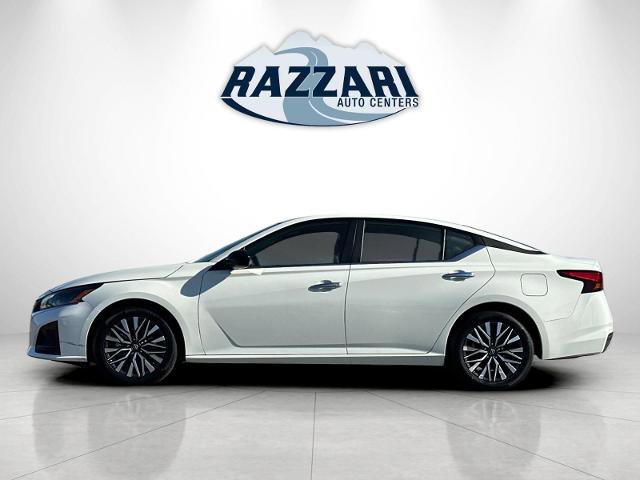 Used 2025 Nissan Altima 2.5 SV FWD image 6