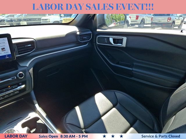 Certified 2020 Ford Explorer XLT w/ Equipment Group 202A AWD/4WD image 16