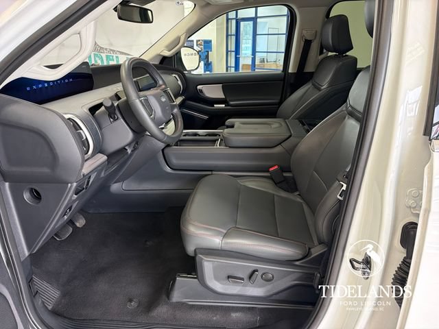 Certified 2025 Ford Expedition Active RWD image 11