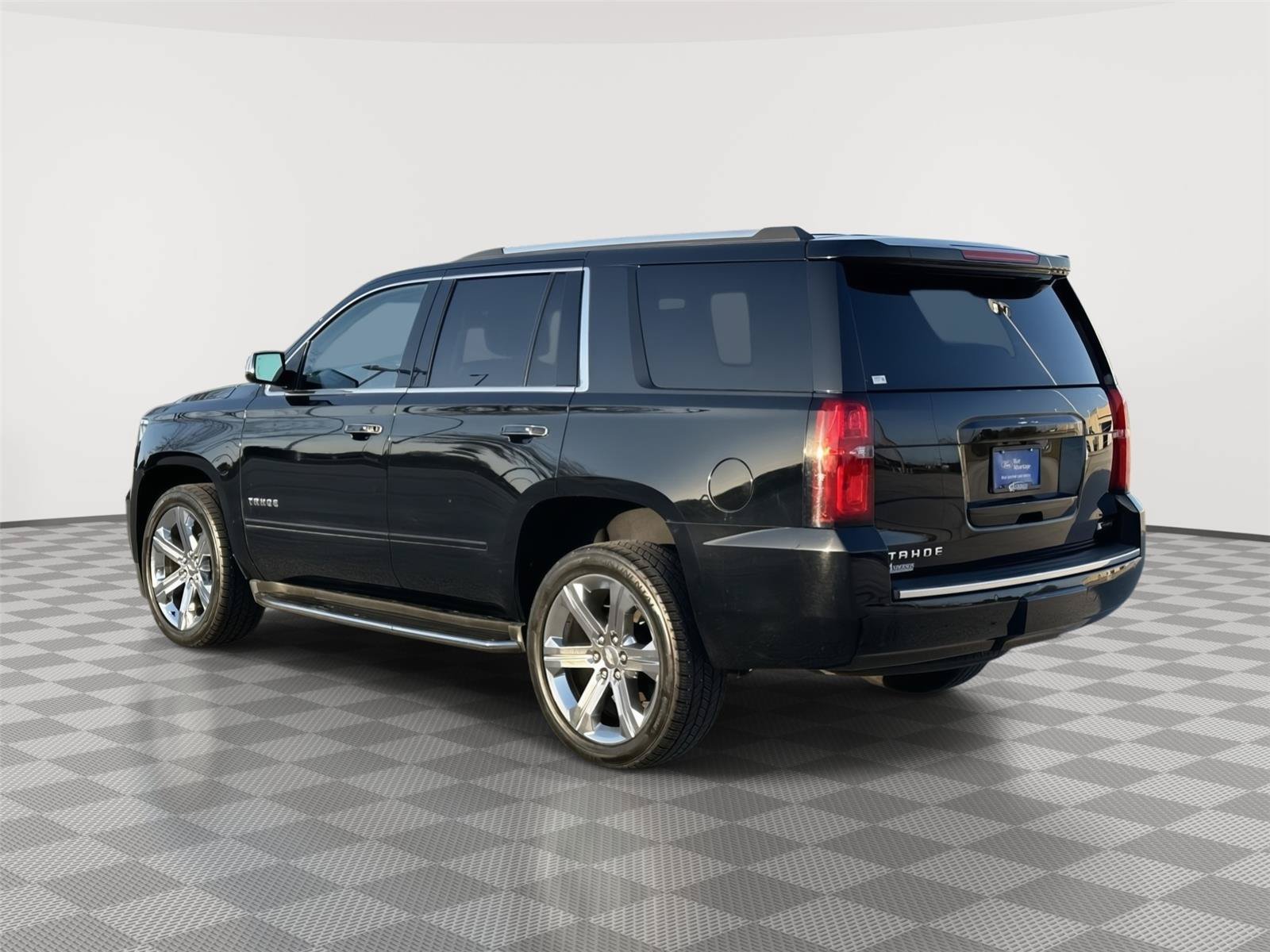 Used 2017 Chevrolet Tahoe Premier AWD/4WD image 9