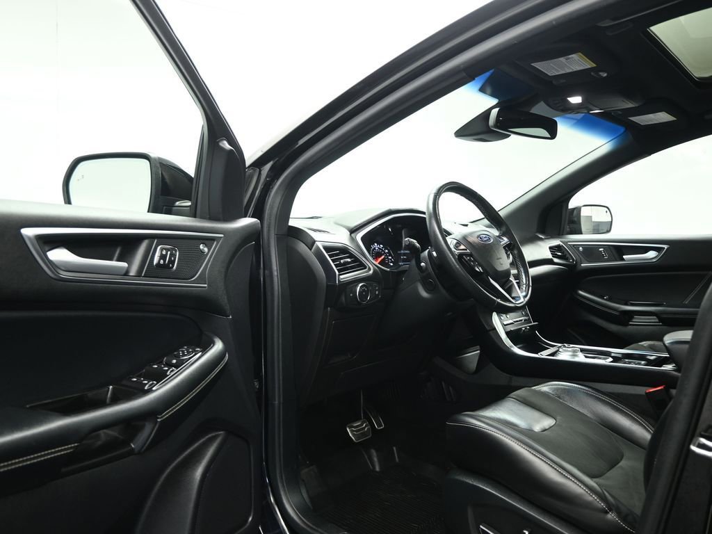 Certified 2019 Ford Edge ST w/ Equipment Group 401A image 34