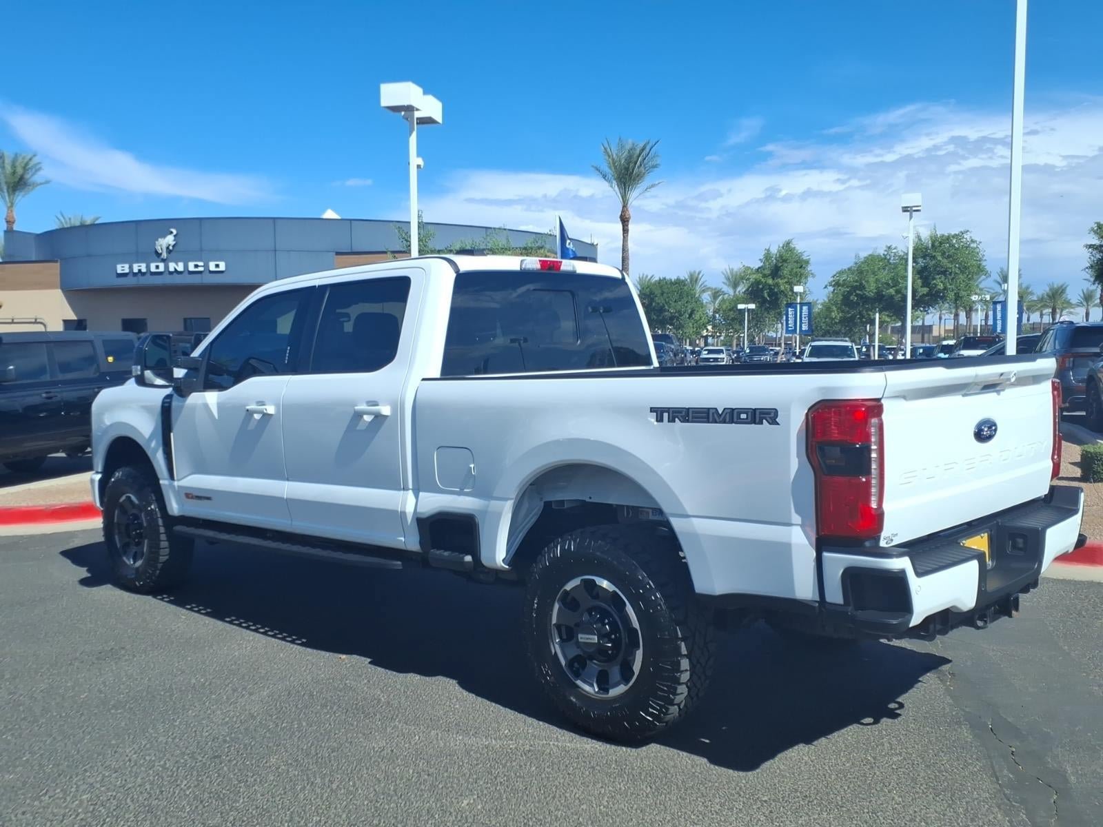 Certified 2024 Ford F250 Lariat w/ Tremor Off-Road Package AWD/4WD image 6