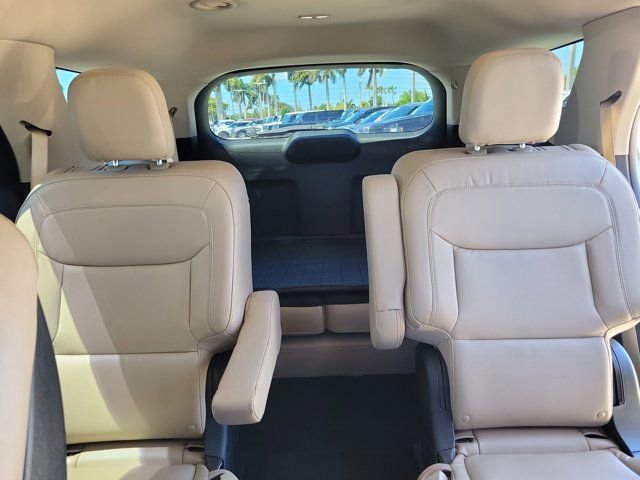 Certified 2020 Ford Explorer XLT w/ Equipment Group 202A image 19