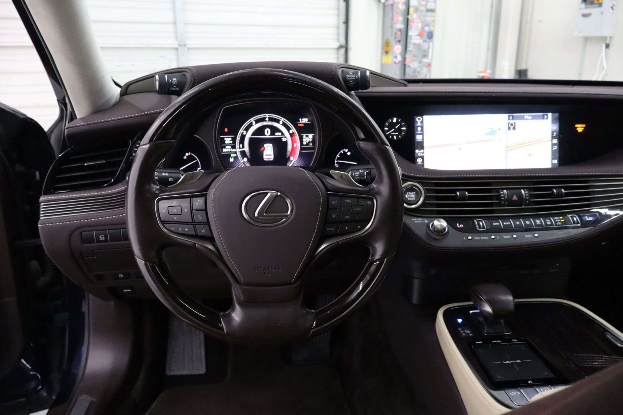 Used 2020 Lexus LS 500 w/ Interior Upgrade Package RWD image 22
