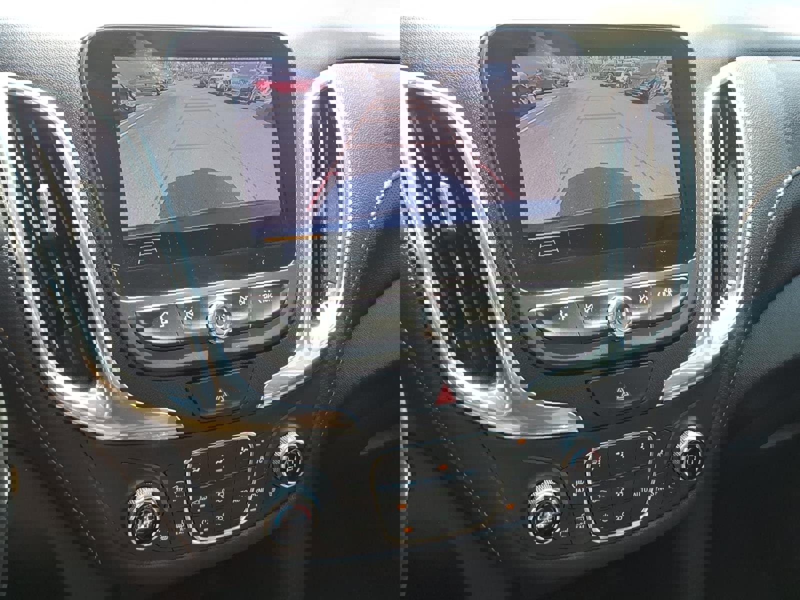 Used 2019 Chevrolet Equinox Premier image 20