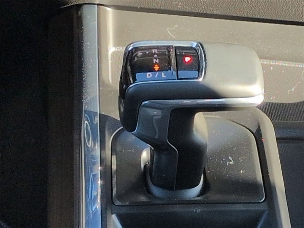 Used 2024 Chevrolet Silverado 1500 High Country w/ High Country Premium Package image 17