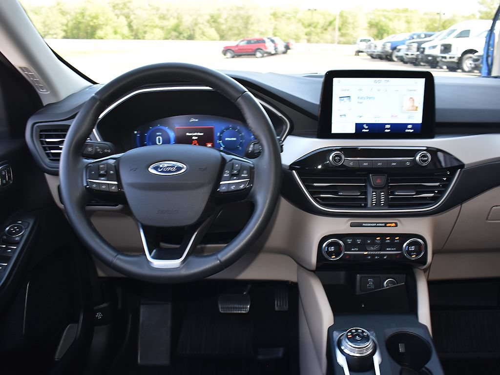 Certified 2021 Ford Escape SEL w/ Technology Package FWD image 16