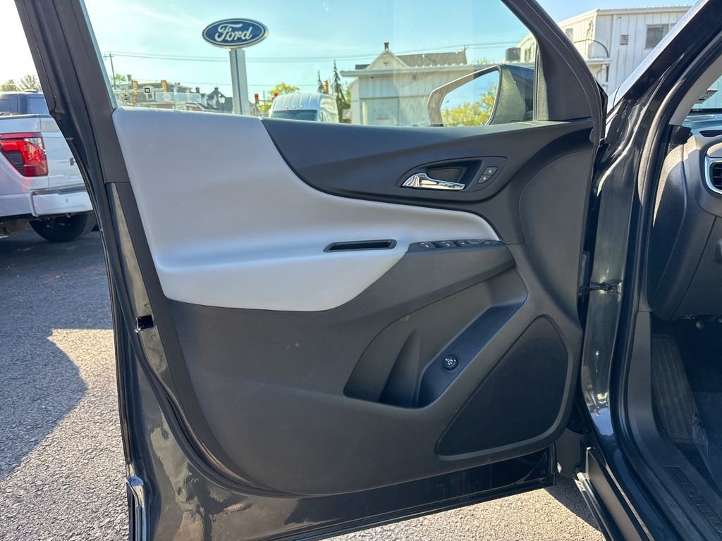 Used 2022 Chevrolet Equinox LT AWD/4WD image 14
