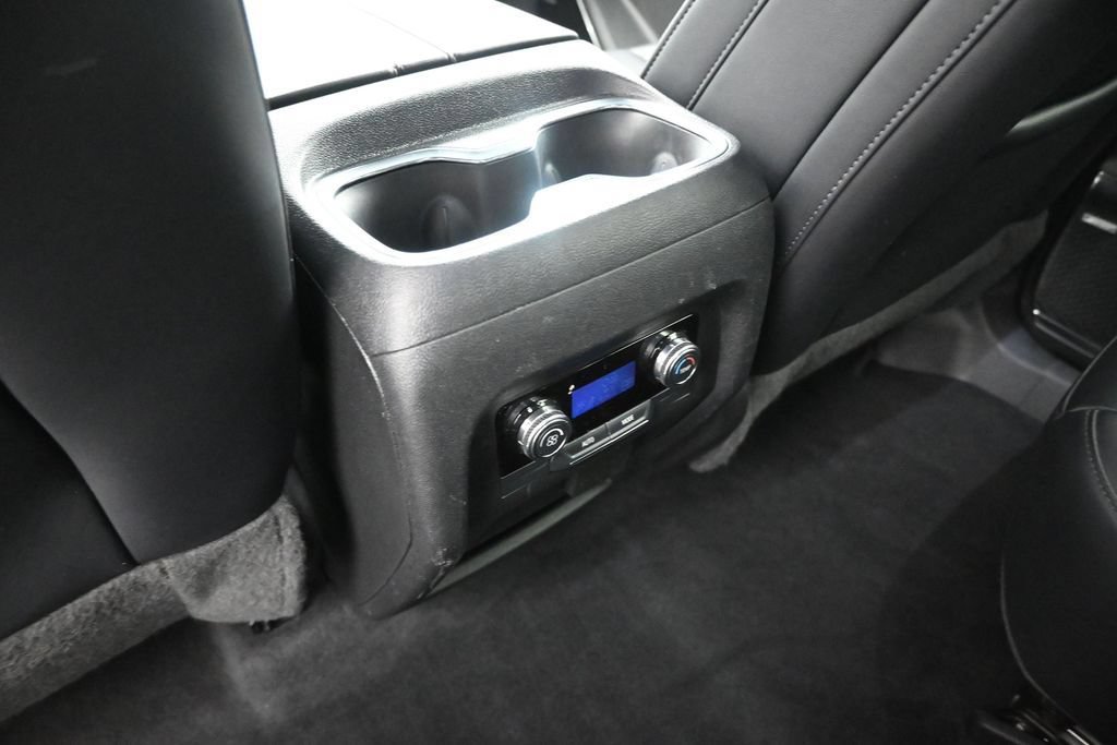 Used 2024 GMC Acadia Elevation FWD image 25