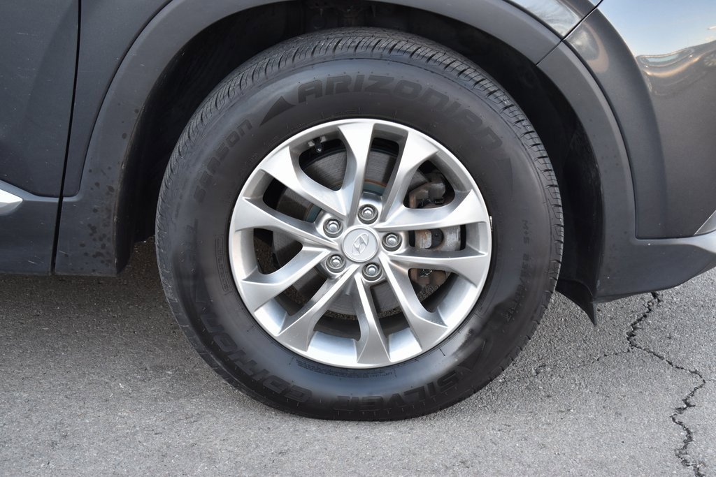 Used 2020 Hyundai Santa Fe SEL image 4