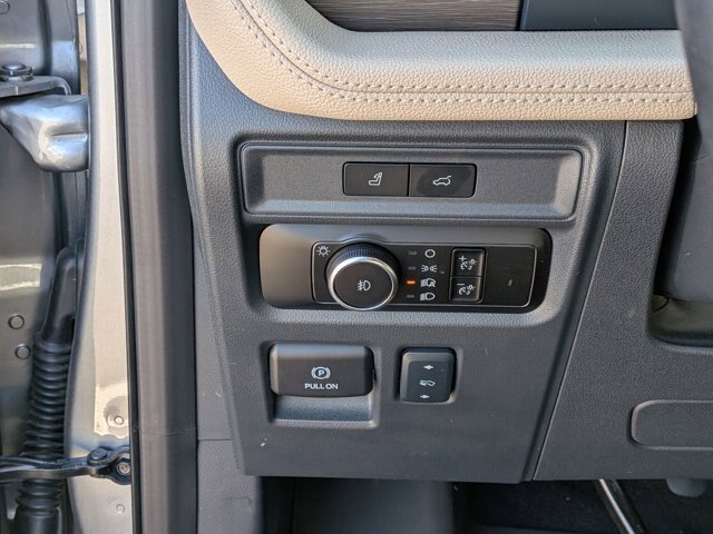 Certified 2024 Ford Expedition Limited AWD/4WD image 17