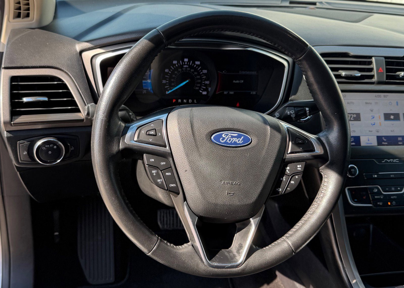 Certified 2020 Ford Fusion SEL FWD image 23