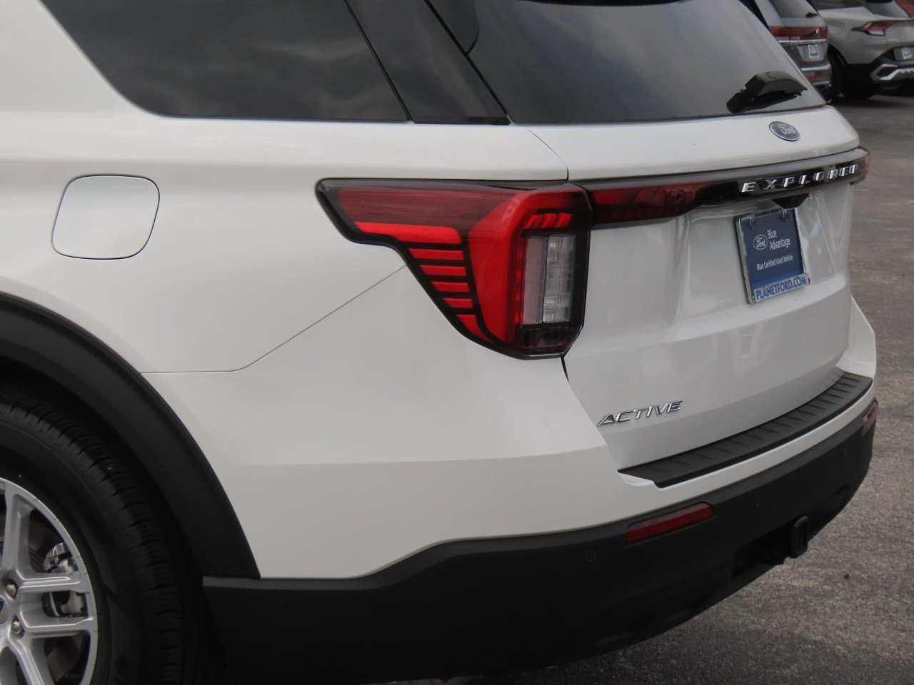 Certified 2025 Ford Explorer Active RWD image 16