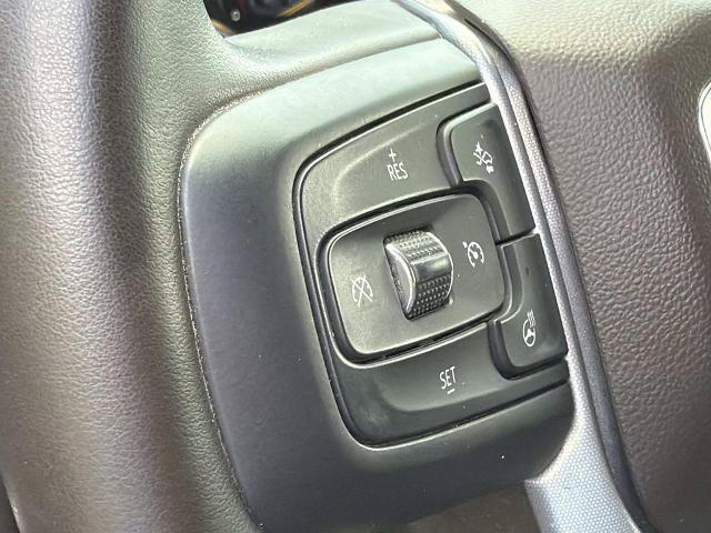 Used 2025 GMC Sierra 2500 SLT w/ SLT Premium Package AWD/4WD image 19