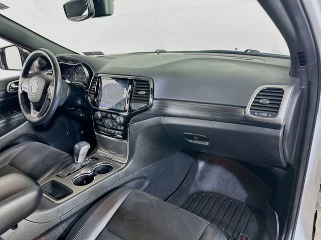 Used 2019 Jeep Grand Cherokee Altitude image 12