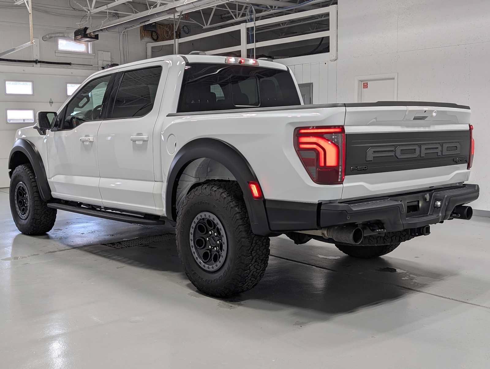 Certified 2024 Ford F150 Raptor AWD/4WD image 10
