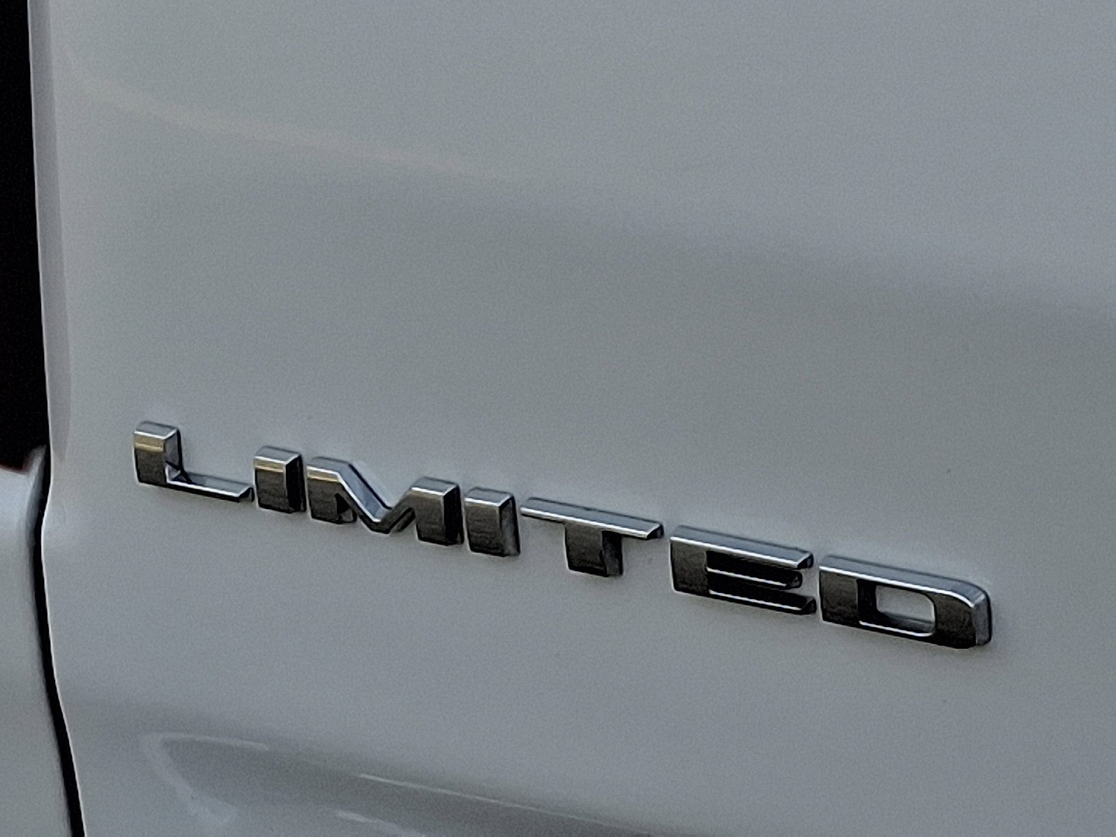 Used 2020 RAM 1500 Limited image 30