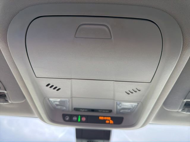 Used 2021 Chevrolet Equinox LT AWD/4WD image 35