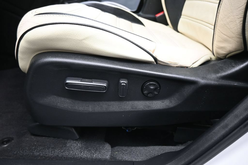 Used 2019 Honda CR-V EX image 10