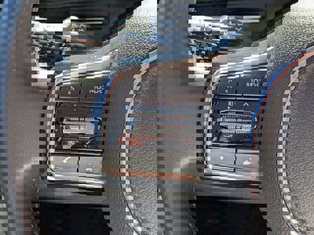 Used 2023 Kia Carnival SX image 20