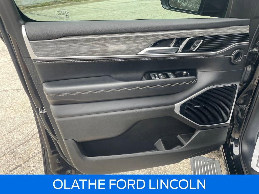 Used 2022 Jeep Wagoneer Series III w/ Premium Group I image 22