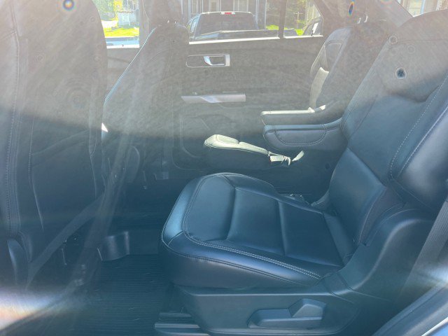 Certified 2022 Ford Explorer XLT w/ Equipment Group 202A image 26