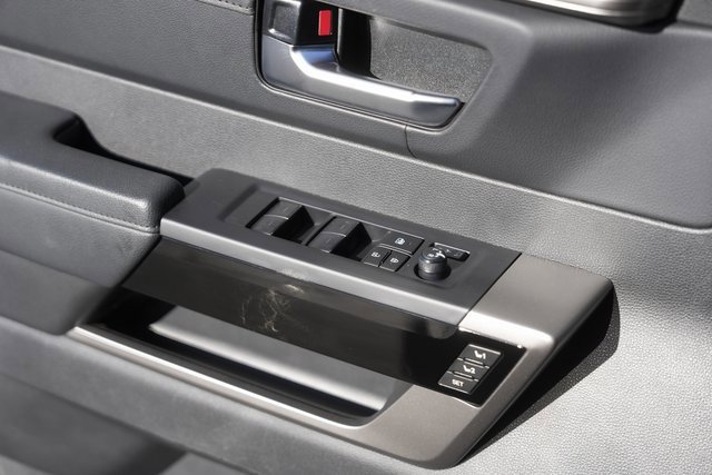 Used 2024 Toyota Sequoia Limited image 31