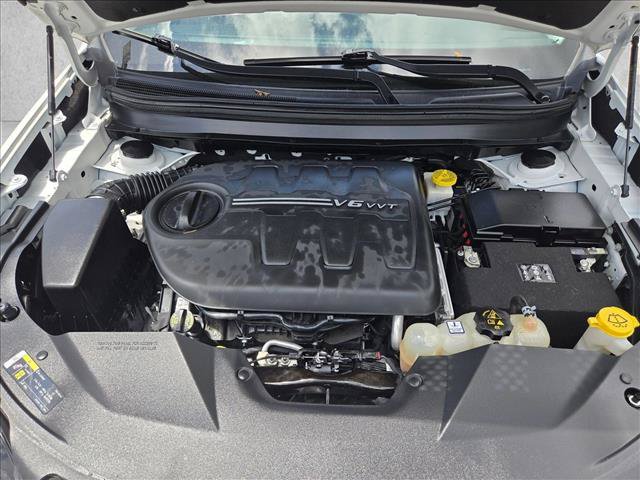 Used 2021 Jeep Cherokee Latitude Lux FWD image 23