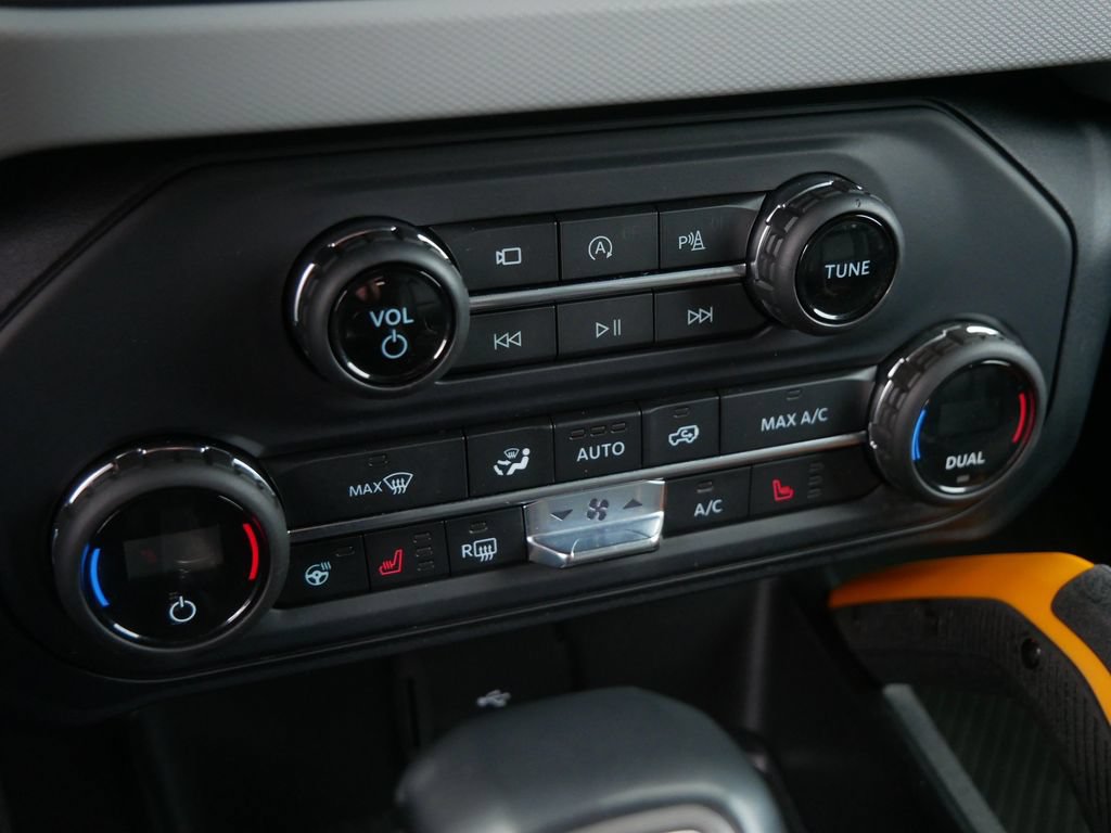 Certified 2021 Ford Bronco Badlands AWD/4WD image 25