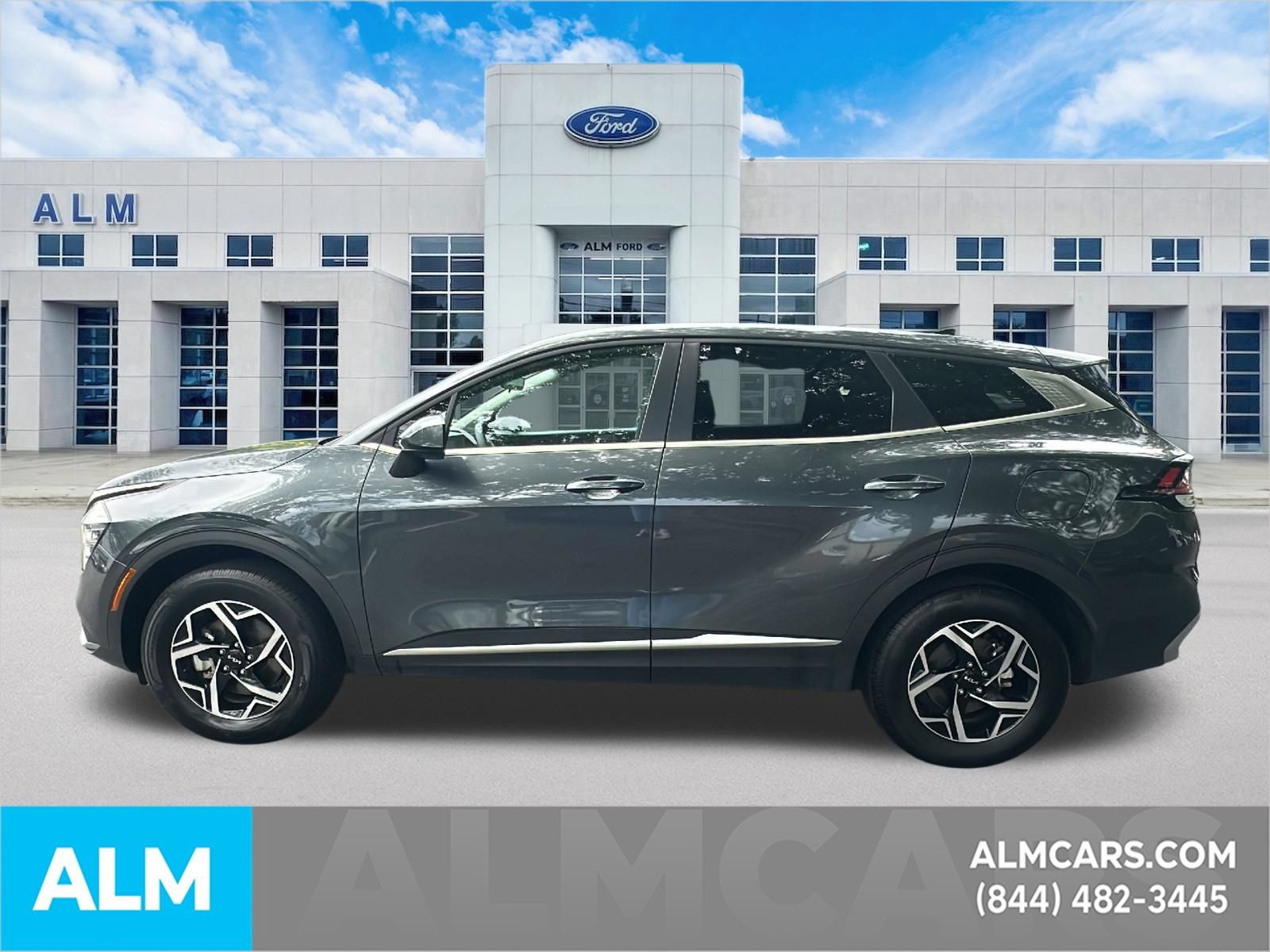 Used 2025 Kia Sportage LX AWD/4WD image 9