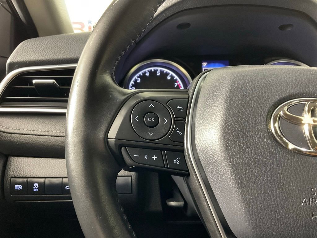 Used 2018 Toyota Camry SE image 23