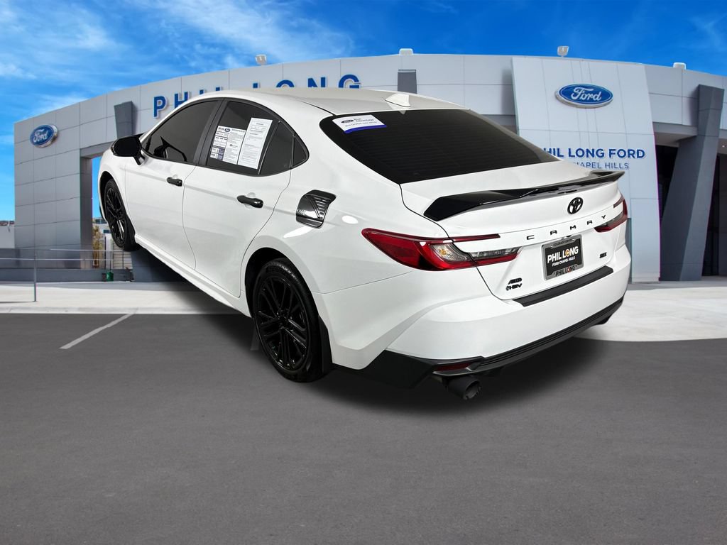 Used 2026 Toyota Camry SE AWD/4WD image 3