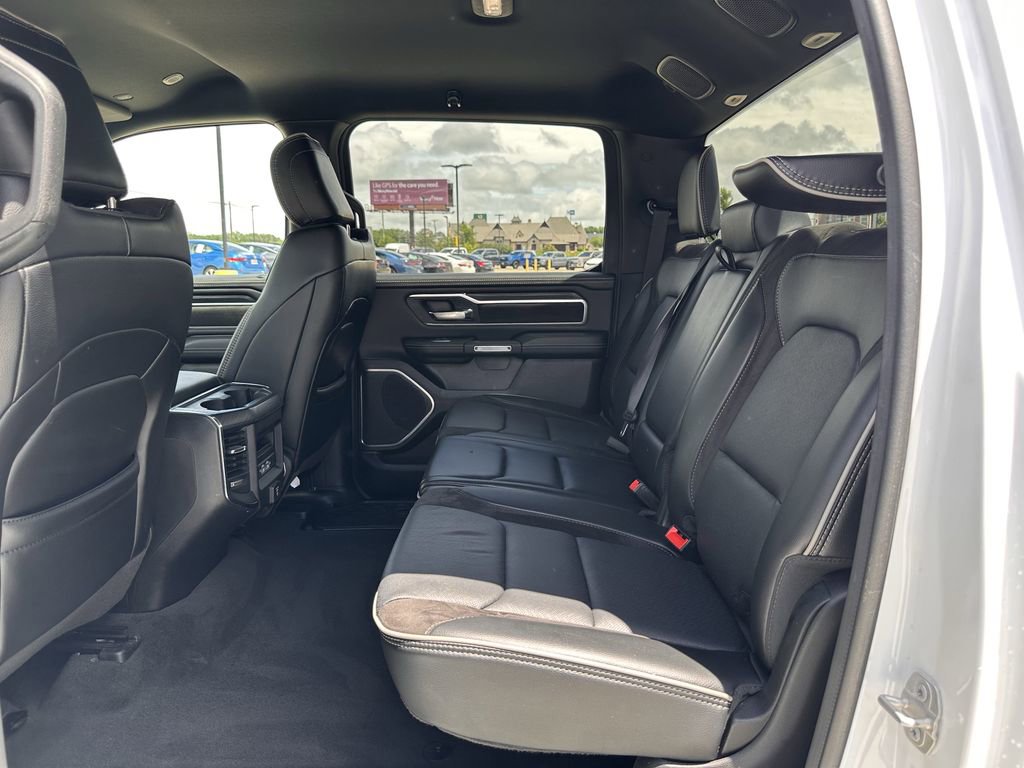 Used 2024 RAM 1500 Laramie AWD/4WD image 35