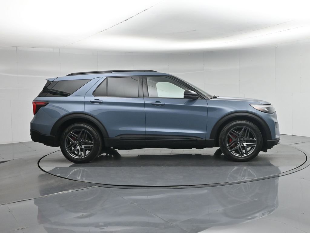 Certified 2025 Ford Explorer ST w/ Sun And Sound Package AWD/4WD image 32