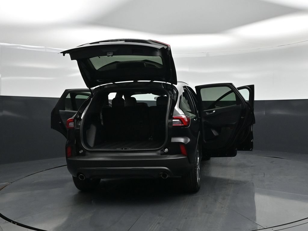 Certified 2025 Ford Escape ST-Line FWD image 31