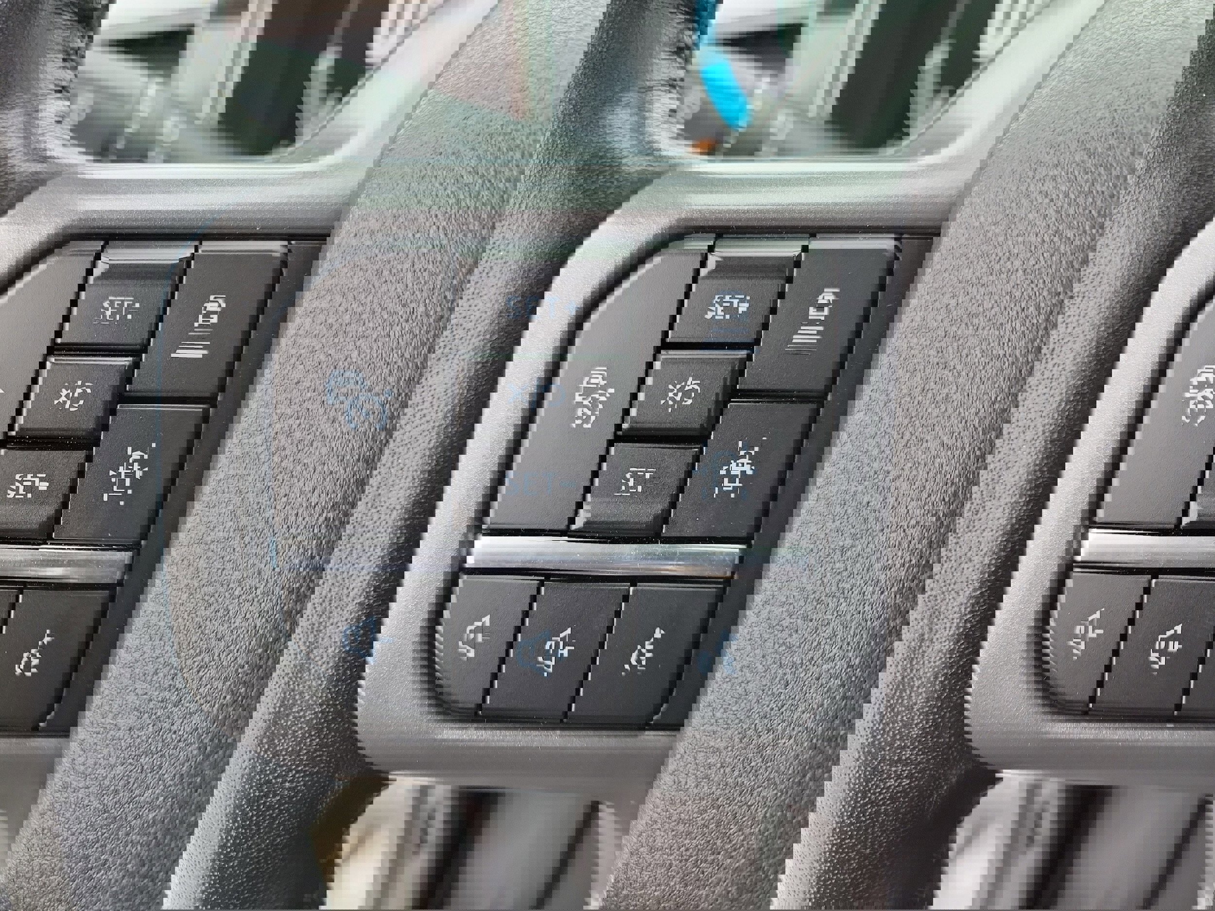 Certified 2021 Ford F150 Lariat w/ Equipment Group 502A High image 26