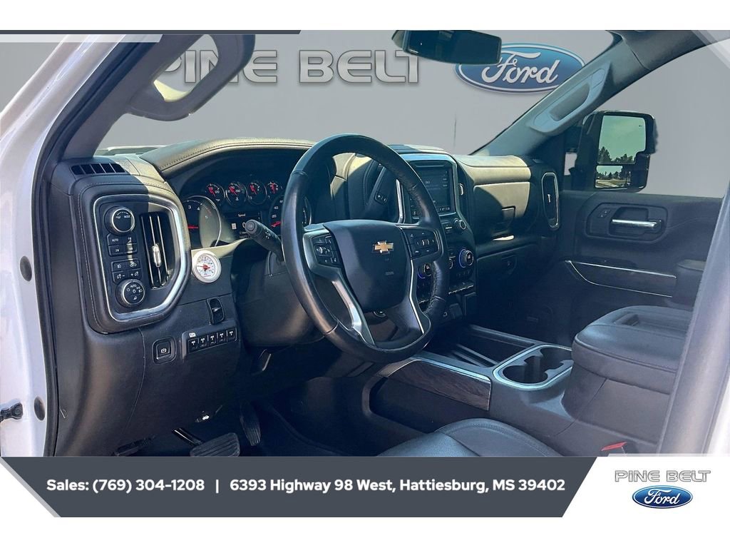 Used 2022 Chevrolet Silverado 2500 LTZ w/ LTZ Convenience Package AWD/4WD image 13