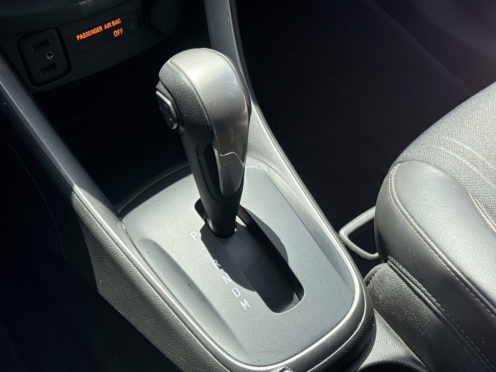 Used 2022 Chevrolet Trax LT w/ LT Convenience Package FWD image 35