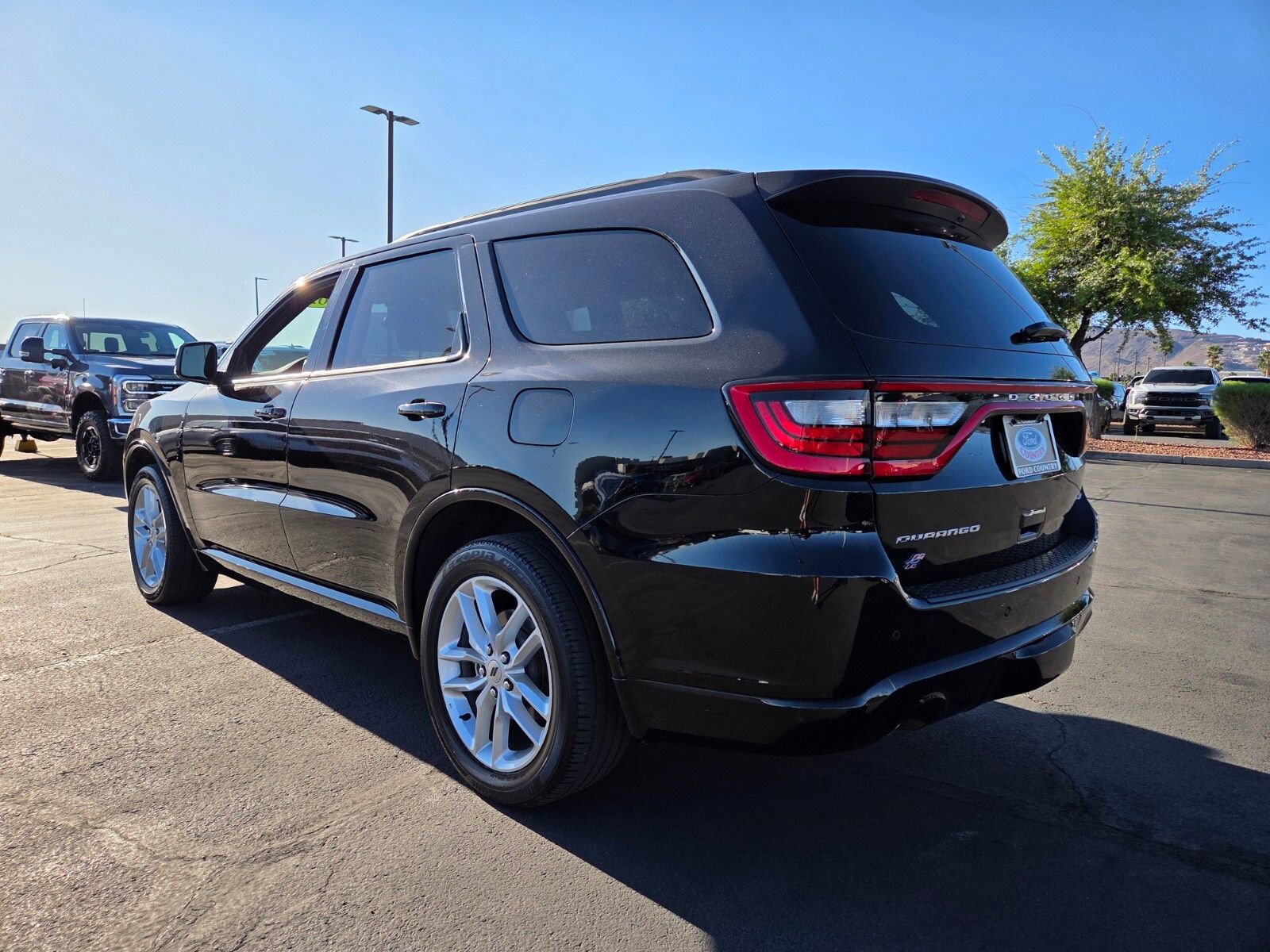 Used 2024 Dodge Durango GT AWD/4WD image 4