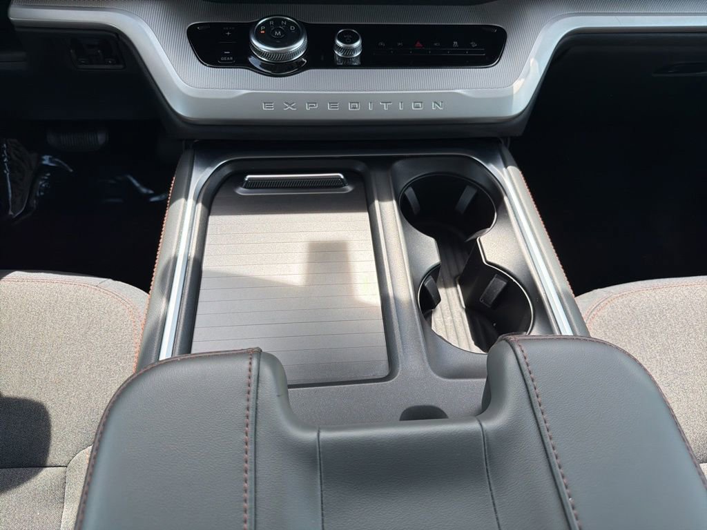 Certified 2025 Ford Expedition Max Active AWD/4WD image 29