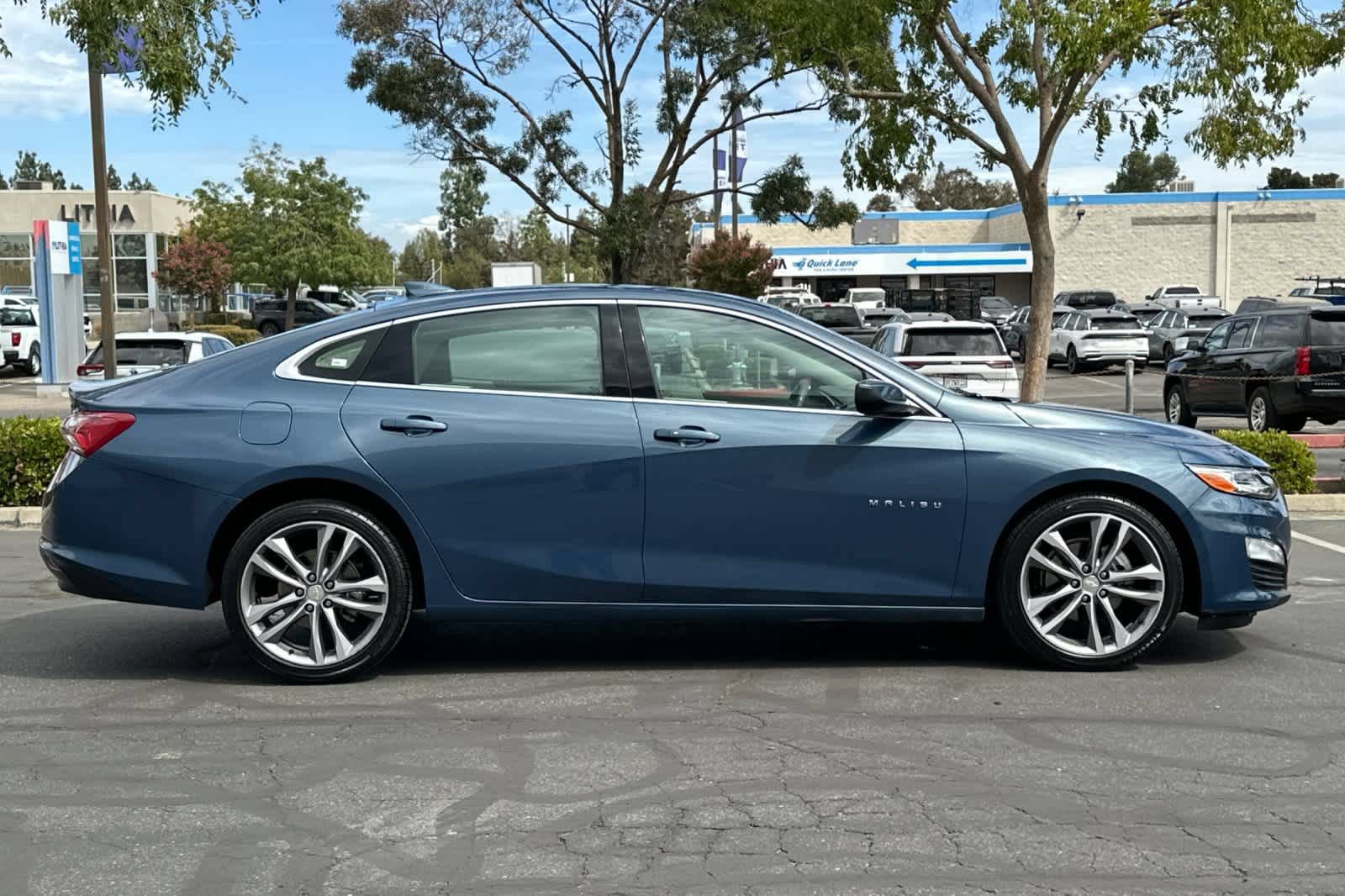 Used 2024 Chevrolet Malibu LT FWD image 9