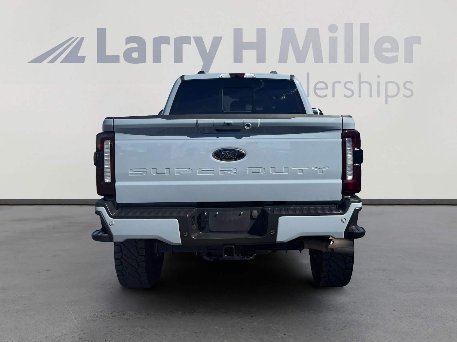 Certified 2024 Ford F250 Lariat w/ Lariat Ultimate Package image 4