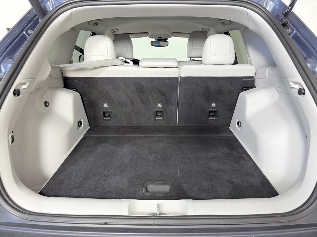 Used 2021 Jeep Cherokee Latitude Lux w/ Comfort/Convenience Group image 28