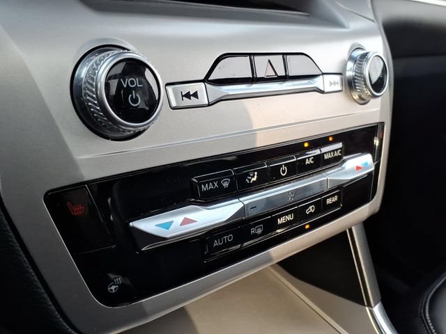 Certified 2022 Ford Explorer XLT w/ Equipment Group 202A AWD/4WD image 26